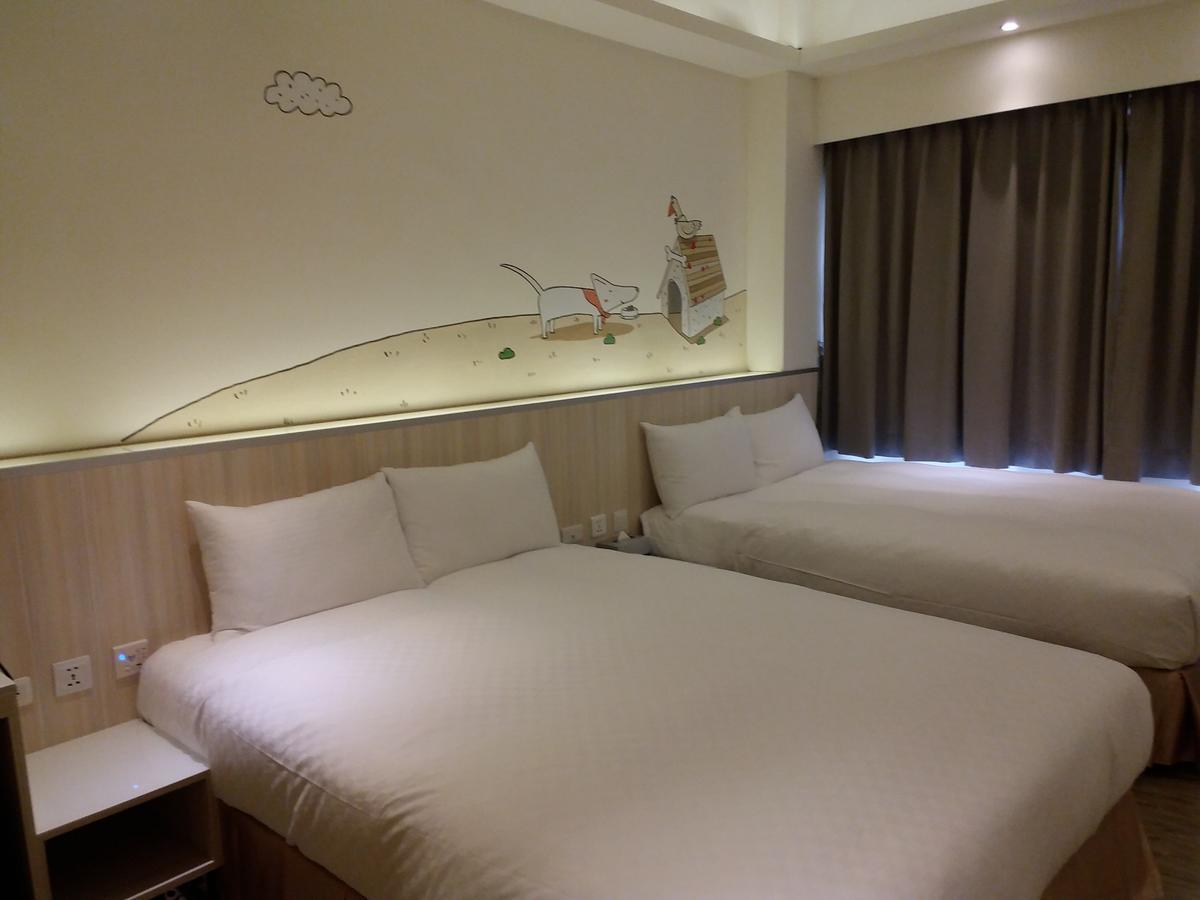 M Hotel Kaohsiung Luaran gambar