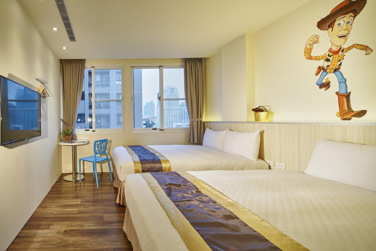 M Hotel Kaohsiung Luaran gambar