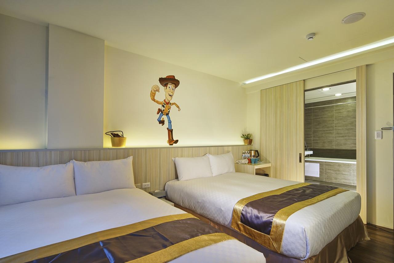 M Hotel Kaohsiung Luaran gambar