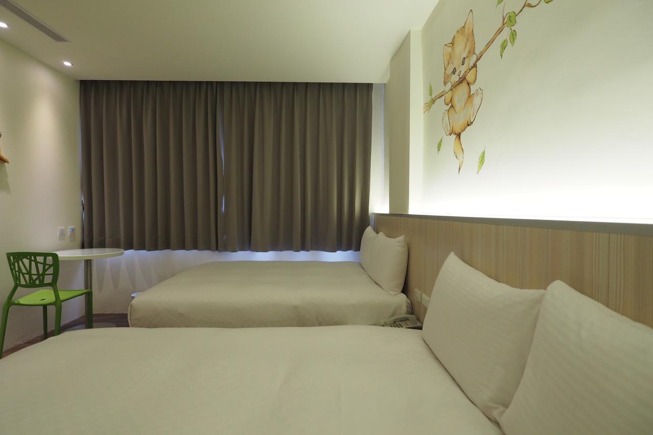 M Hotel Kaohsiung Luaran gambar