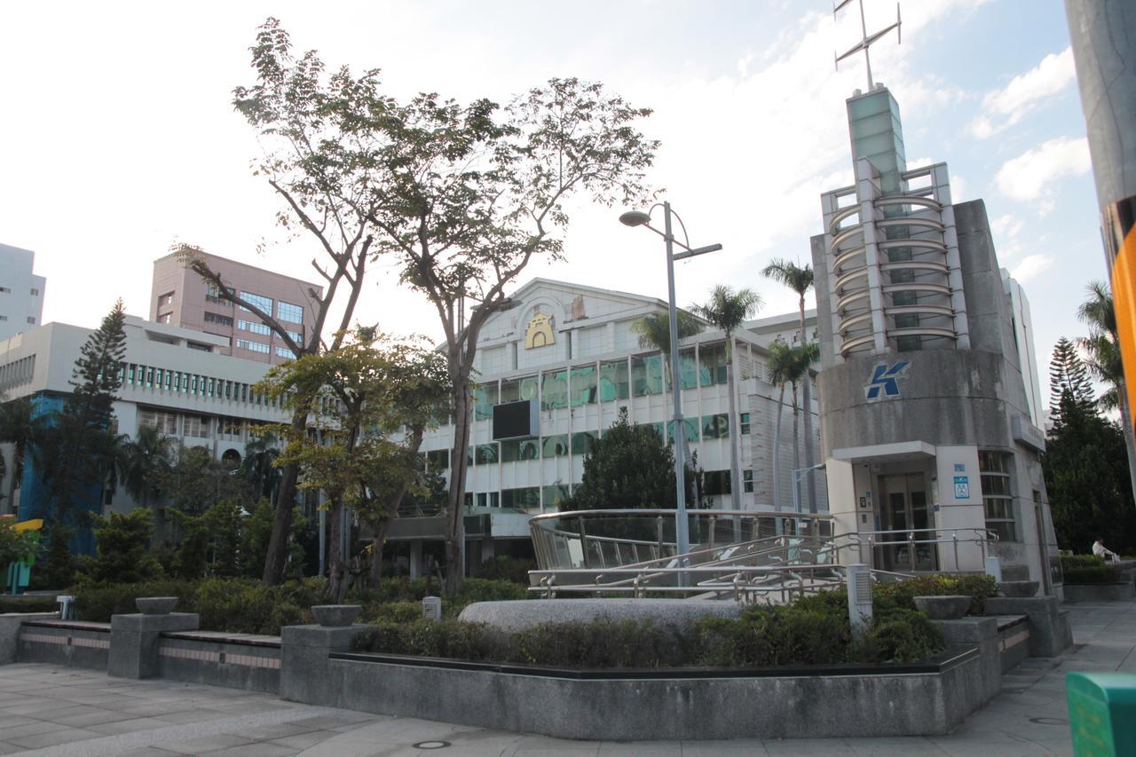 M Hotel Kaohsiung Luaran gambar