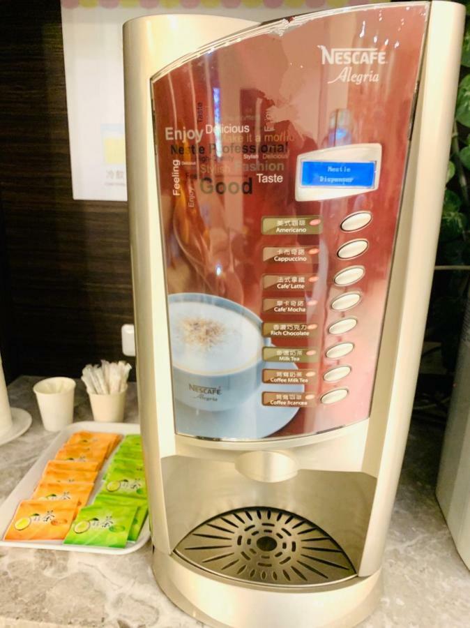 M Hotel Kaohsiung Luaran gambar